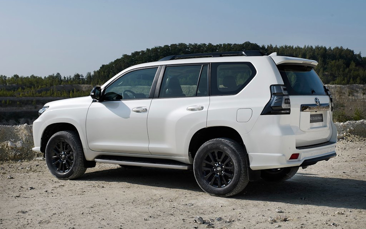 Toyota land cruiser 570 Toyota land cruiser 570